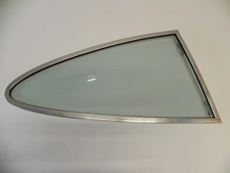 (Used) 911 Sekurit Quarter Window Right Tinted - 1968-77 1