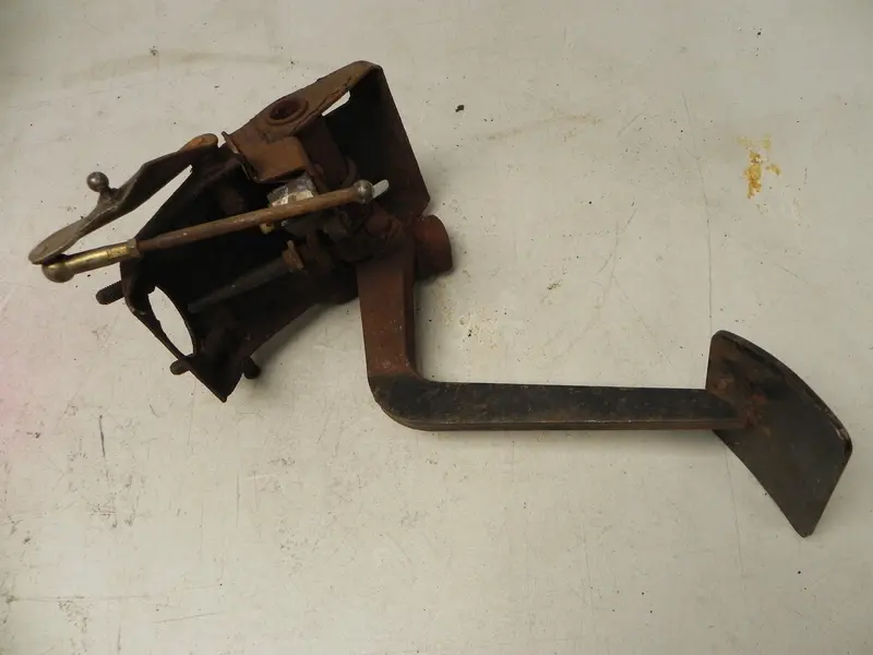 (Used) 911 Sportomatic Pedal Assembly - 1968-77 1