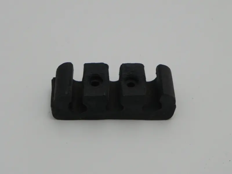 (Used) 911 T,E,S Fuel Injection Line Support 1