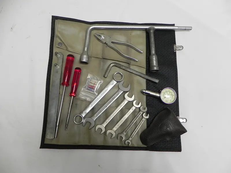 (Used) 911 Tool Kit - 1969-73 1