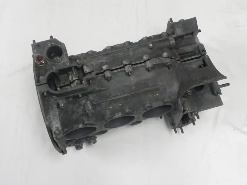 (Used) 911S 2.7L Engine Case 911/85 - 1977 1