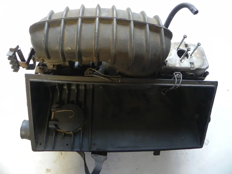 (Used) 911S Cis 2.7L Airbox -1974-77 1