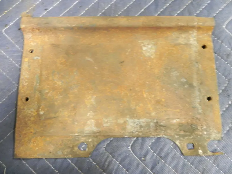 (Used) 912 Left Side Engine Cover Plate - 1965-69 1