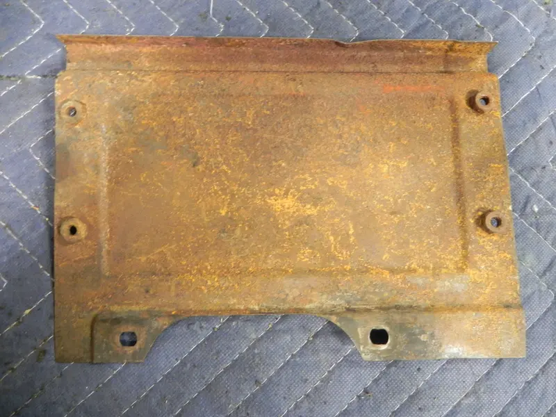 (Used) 912 Left Side Engine Cover Plate - 1965-69 2