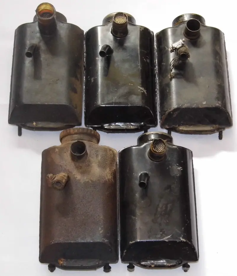 (Used) 912 Oil Breather Reservoir - 1965-69 1