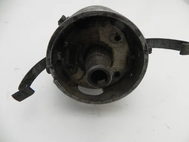 (Used) 914 1.7L Distributor 1970-73 2