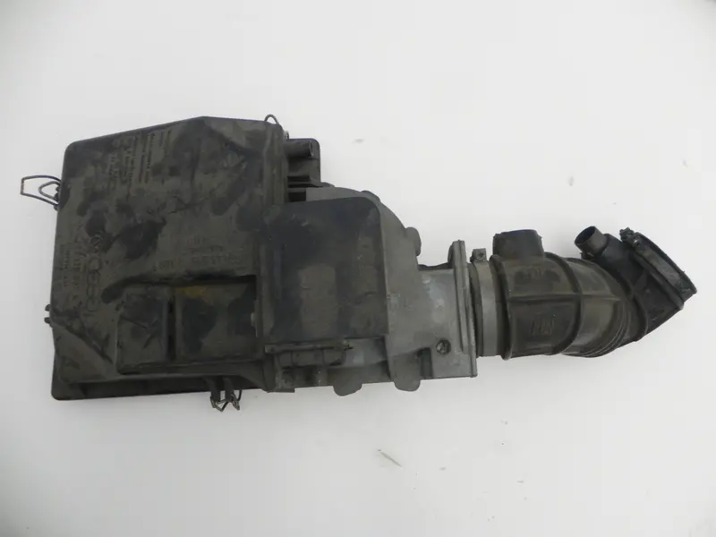 (Used) 914 1.8L Air Cleaner Top 1974-75 1