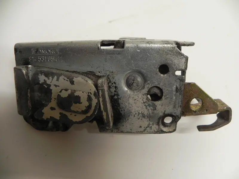 (Used) 914 Door Lock Right - 1970-76 1