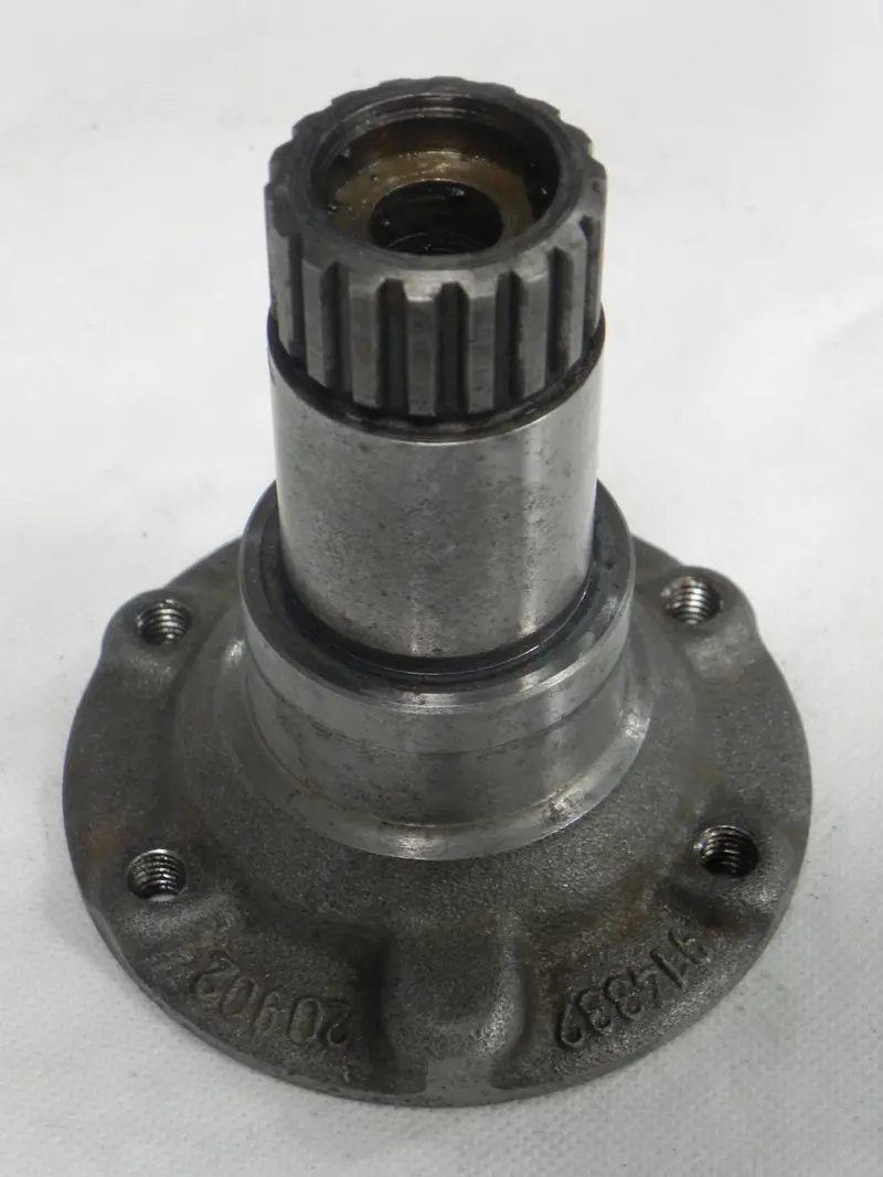 (Used) 914 Joint Flange - 1970-76 1