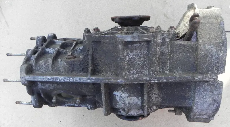 (Used) 914 Magnesium Transmission Case 1