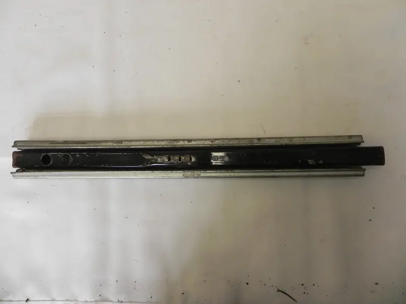 (Used) 914 Seat Rail - 1970-76 1
