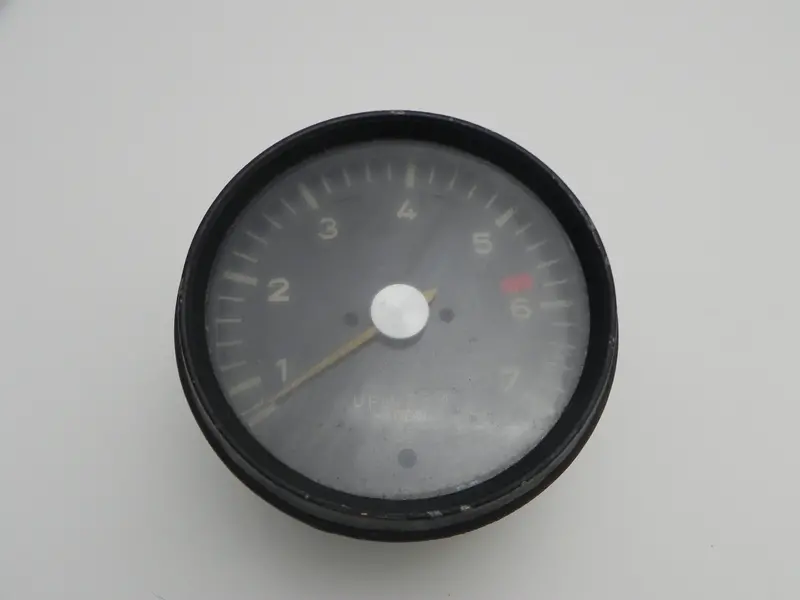 (Used) 914 Tachometer - 1970-73 1