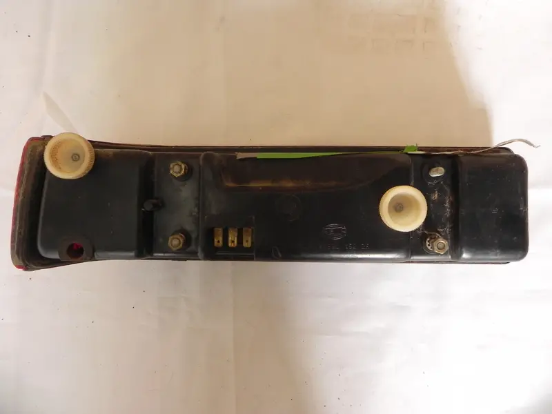 (Used) 914 Tail Light Right - 1970-76 2