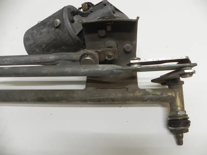 (Used) 914 Wiper Assembly With Motor - 1972-76 2