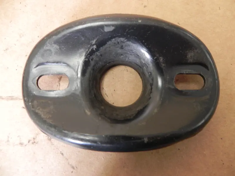(Used) 924, 944, 968 Shift Lever Bracket - 1986-95 2