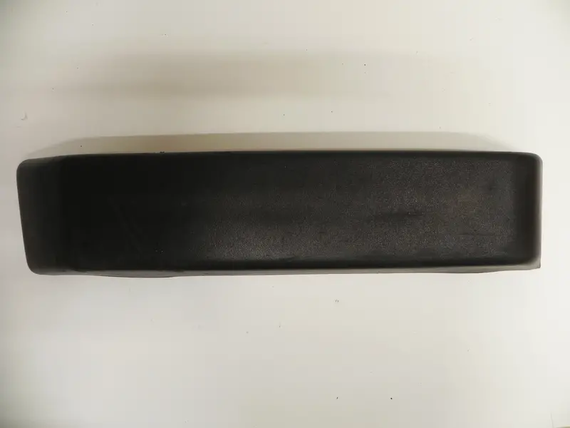 (Used) 924/944 Front Bumper Guard Rubber Left -  1979-91 1