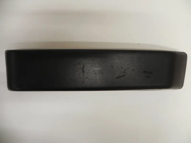 (Used) 924/944 Front Bumper Guard Rubber Right -  1979-91 1