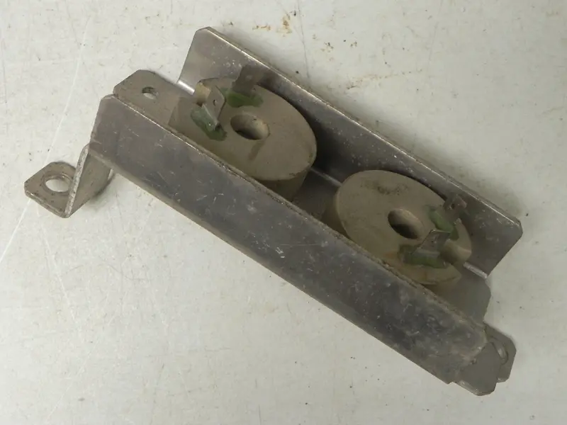 (Used) 924S/944/968 Fan Ballast Resistor Heat Bracket - 1985-98 2