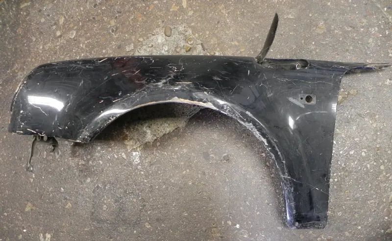 (Used) 930 Left Front Fender - 1980-89 1