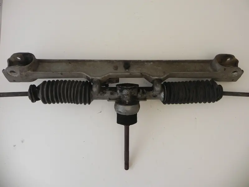 (Used) 930 Steering Rack 1976-89 1