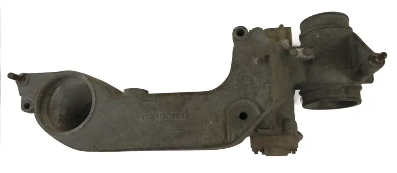 (Used) 930 Turbo  3.3L Valve Housing - 1987-89 1