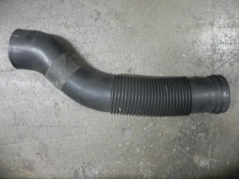 (Used) 944/968 Air Duct - 1985-95 1