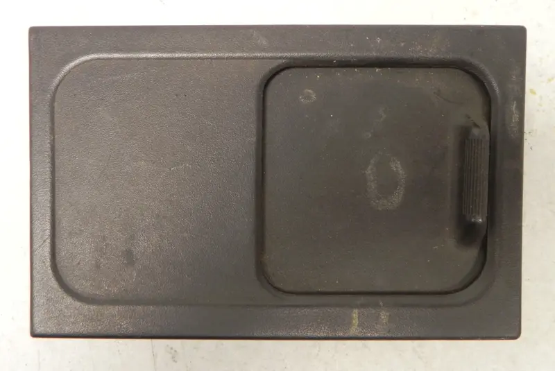 (Used) 944/968 Ashtray 1