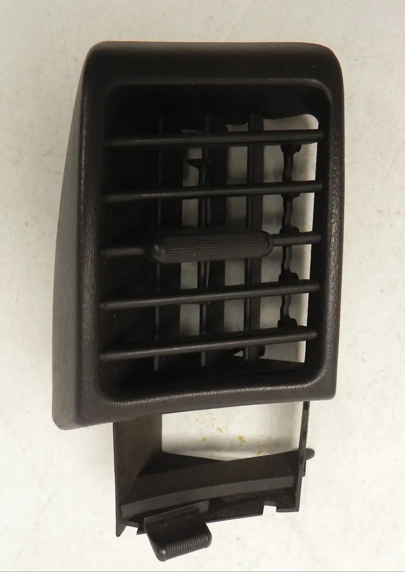 (Used) 944/968 Driver Side Air Vent - 1985-95 1
