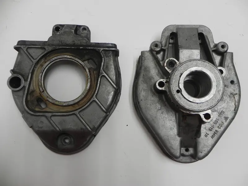 (Used) 944 Camshaft Housing Bracket Set 1983-91 1