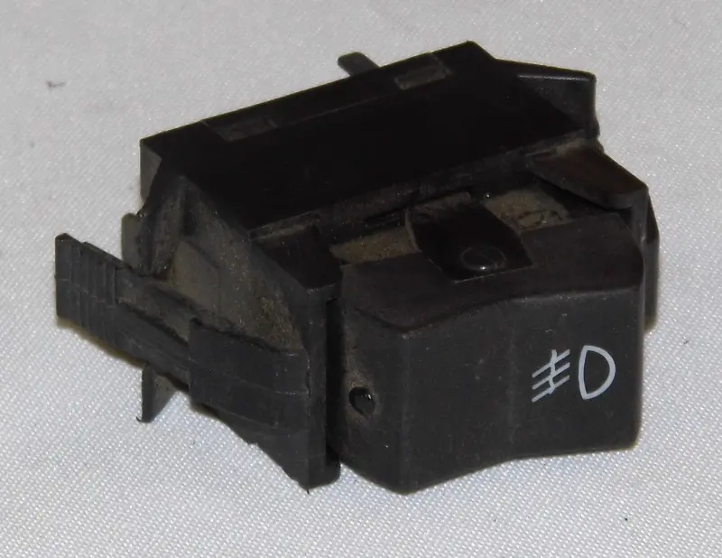 (Used) 944 Fog Light Switch 1982-85.5 1