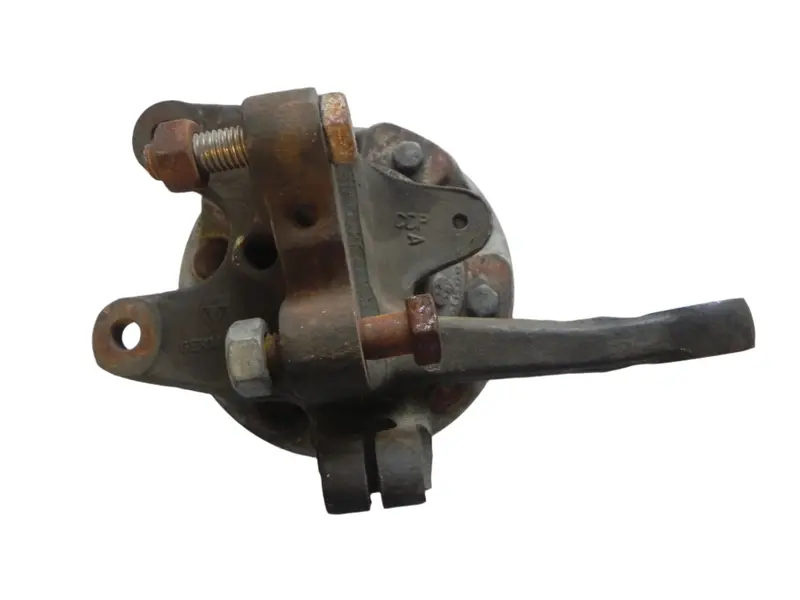 (Used) 944 Left Steering Knuckle And Hub - 1982-85.5 1