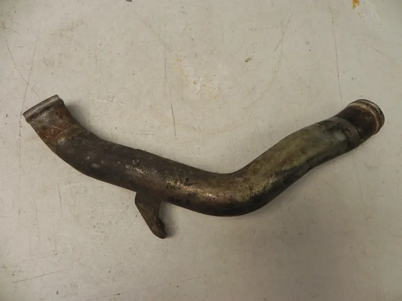 (Used) 944 Turbo Coolant Pipe To Radiator - 1986-89 1