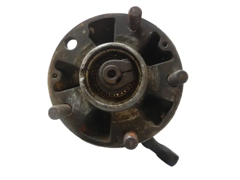 (Used) 944Turbo/944S/944S2/968 Right Steering Knuckle And Hub - 1987-95 2