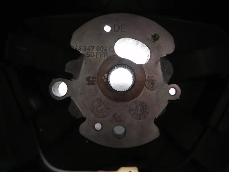 (Used) 944Turbo, 944S2, 968 Steering Wheel 2