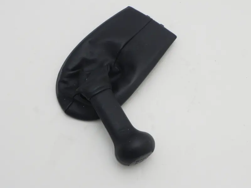 (Used) 986/996 5-Speed Black Gear Shift Boot And Knob - 1997-2005 1