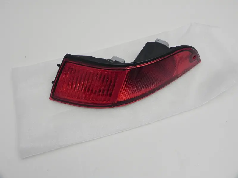 (Used) 993 Right Rear Usa Tail Light Assembly - 1994-98 1