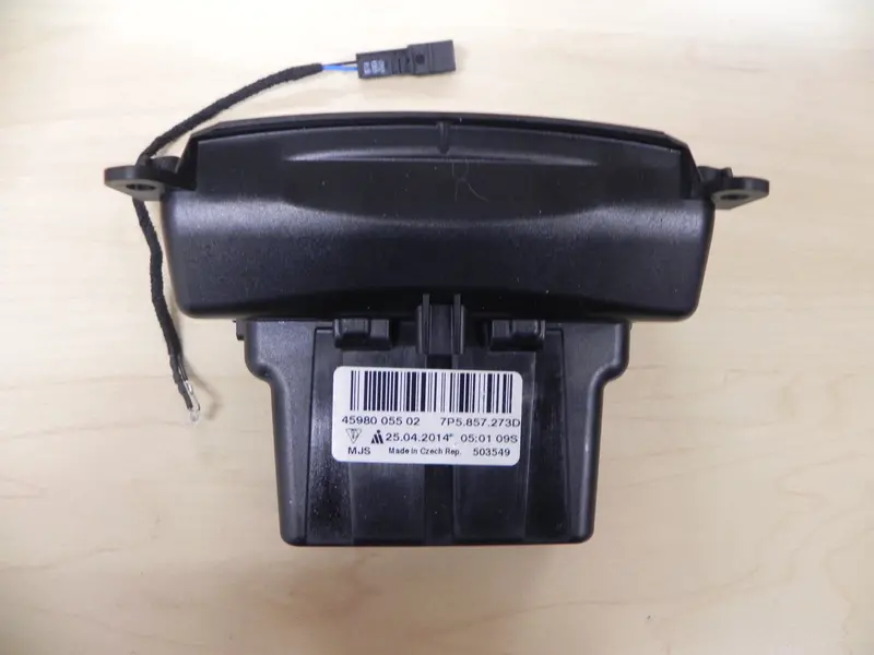 (Used) Cayenne Non Smoker Package Console 2010-2017 1