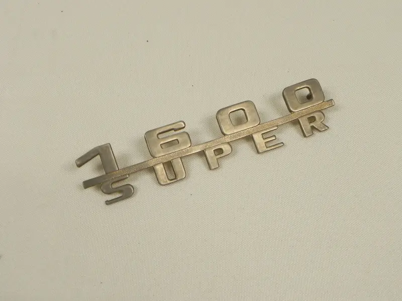 (Used) Original 'R' Emblem: "1600 Super" - 1956-61 1