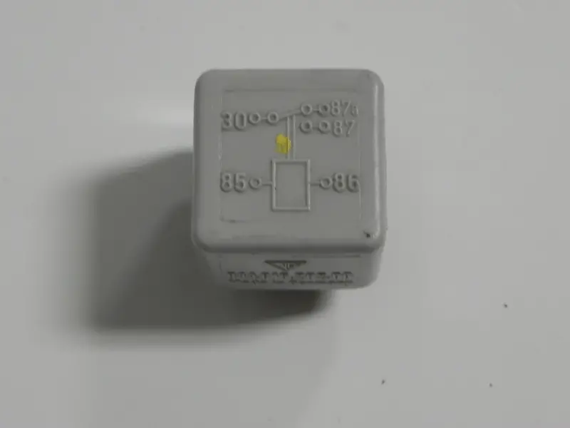 (Used) Wischerrelais 944 Relay 1