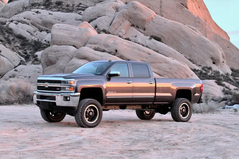 Fabtech 6-Inch Lift System With Performance Shocks For 2011–2019 Gm 3500Hd 2Wd/4Wd 2