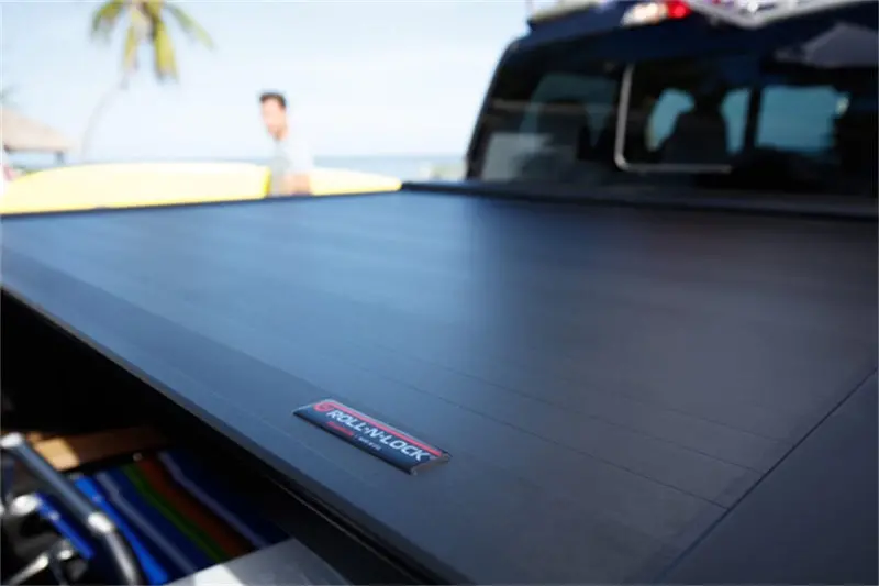 Roll-N-Lock E-Series Retractable Tonneau Cover For 2019 Chevy Silverado 1500 (68.375" Length) 1